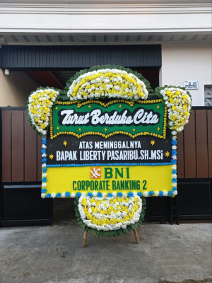 Papan Bunga Duka di Teling Bawah