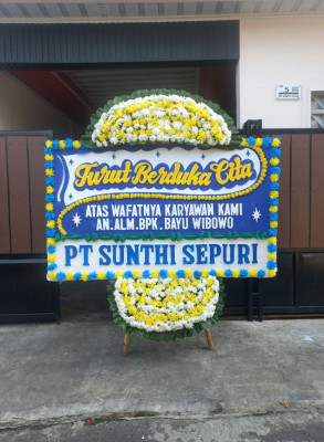 Papan Bunga Duka di Teling Bawah